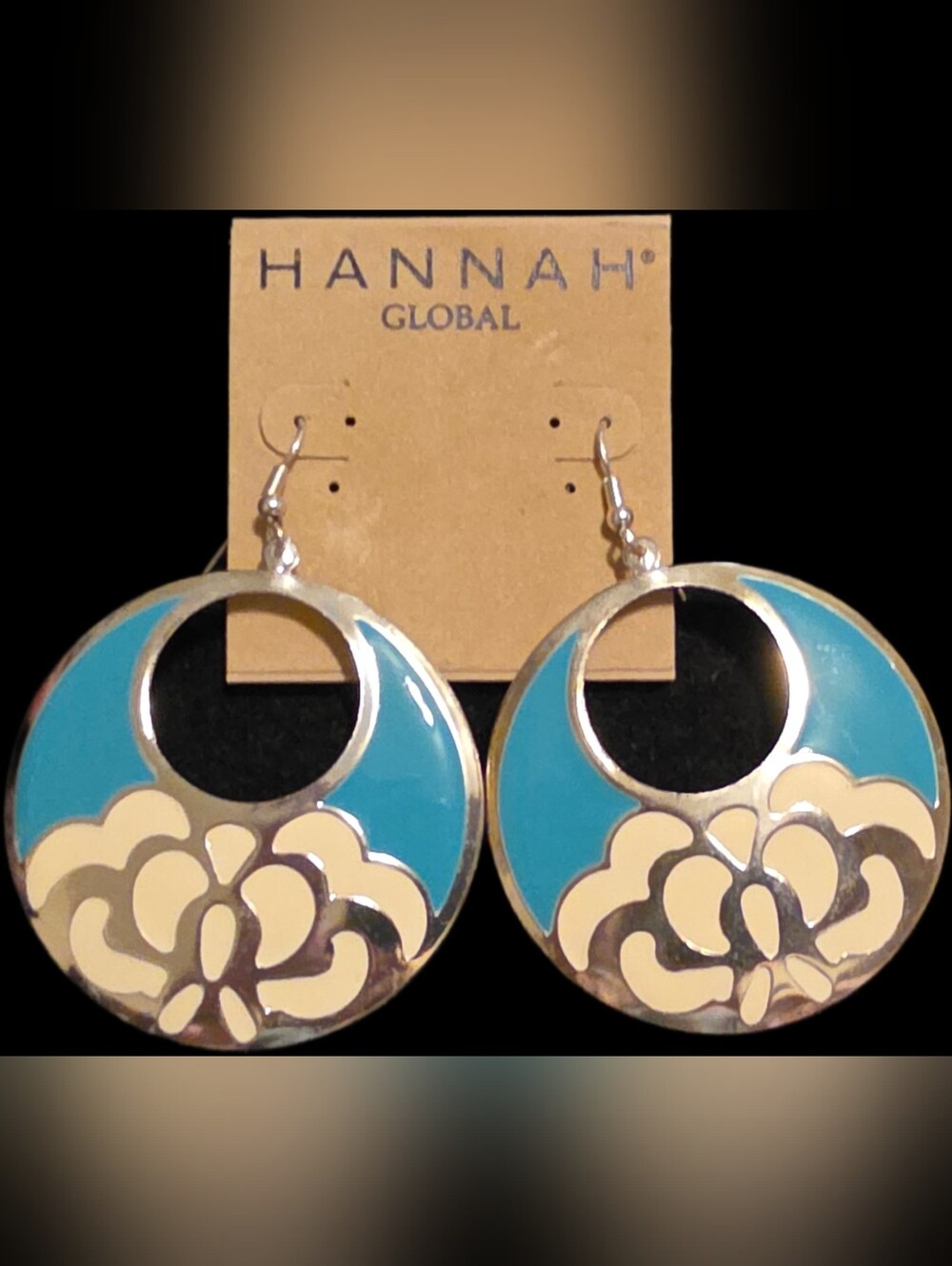 Disc Shaped Earrings W/Floral Motif - Picture 2 of 2